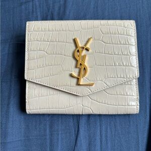 Shiny Calfskin Crocodile Embossed Monogram Uptown Compact Wallet White Vintage